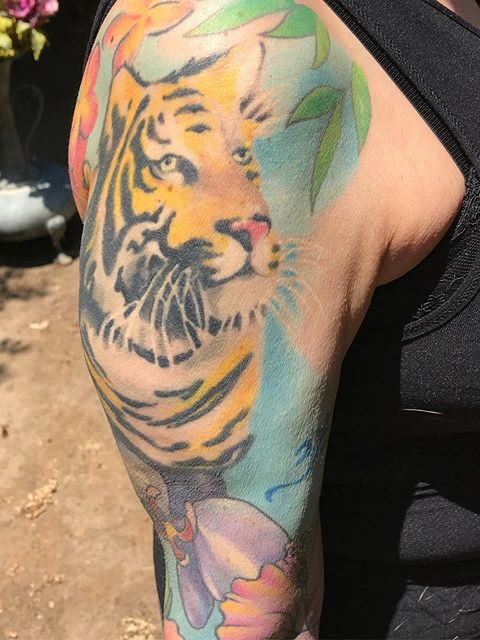 tiger sleeve tattoo